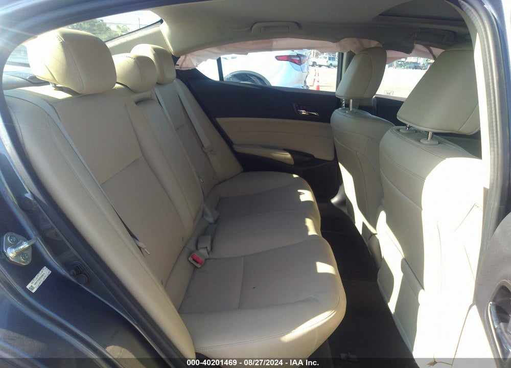 2013 ACURA ILX 2.0L VIN: 19VDE1F52DE009414