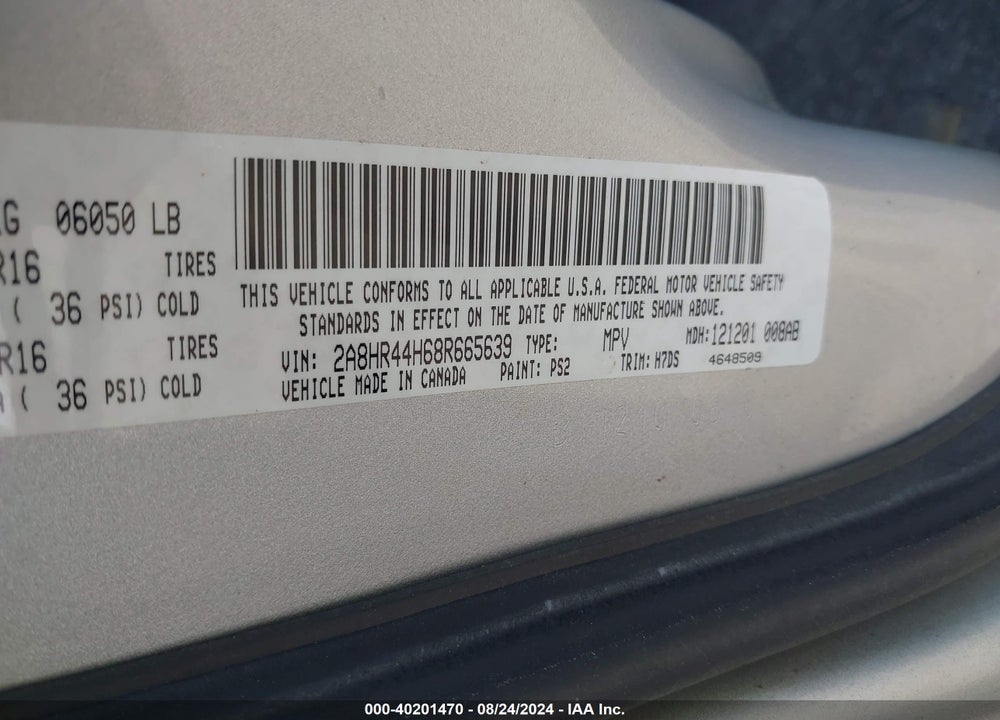 2008 CHRYSLER TOWN & COUNTRY LX VIN: 2A8HR44H68R665639