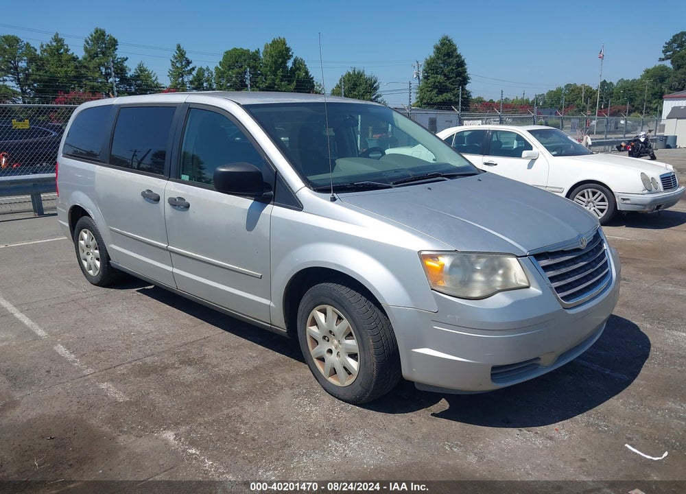 2008 CHRYSLER TOWN & COUNTRY LX VIN: 2A8HR44H68R665639