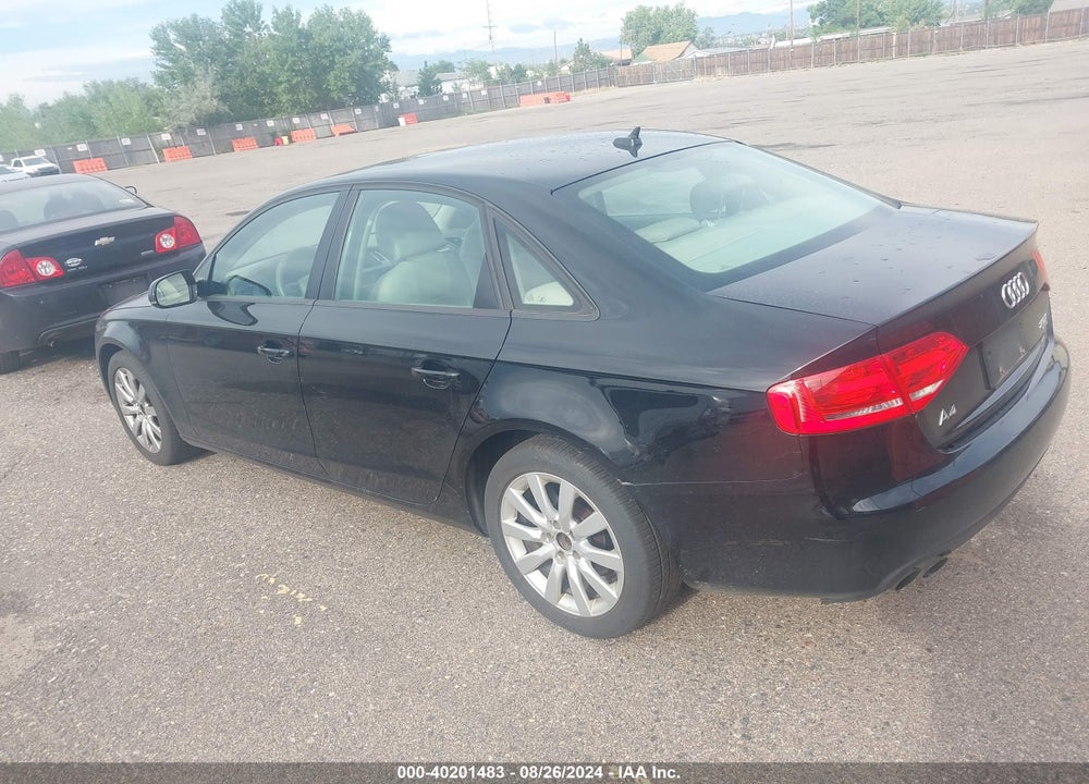 2010 AUDI A4 2.0T PREMIUM VIN: WAUBFAFL8AN002661