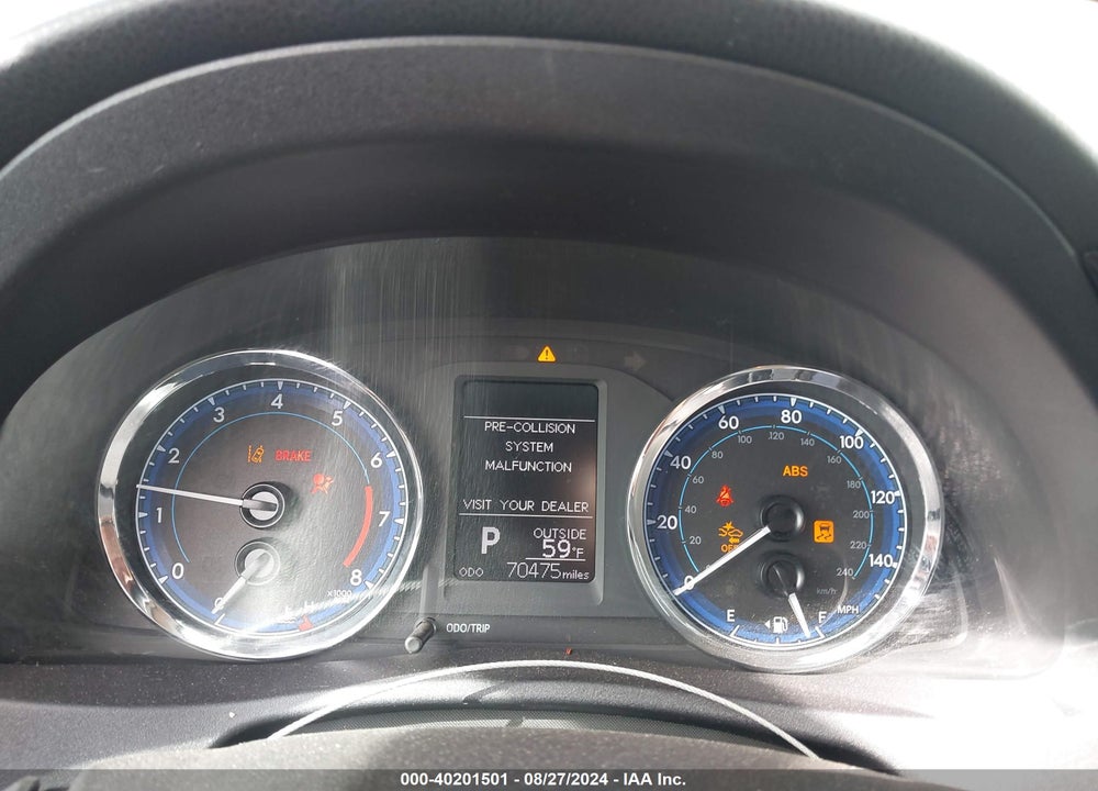 2018 TOYOTA COROLLA LE VIN: 2T1BURHE5JC018180