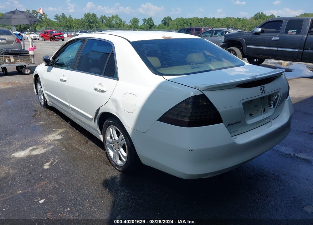 2007 HONDA ACCORD 2.4 EX VIN: 1HGCM56817A132671