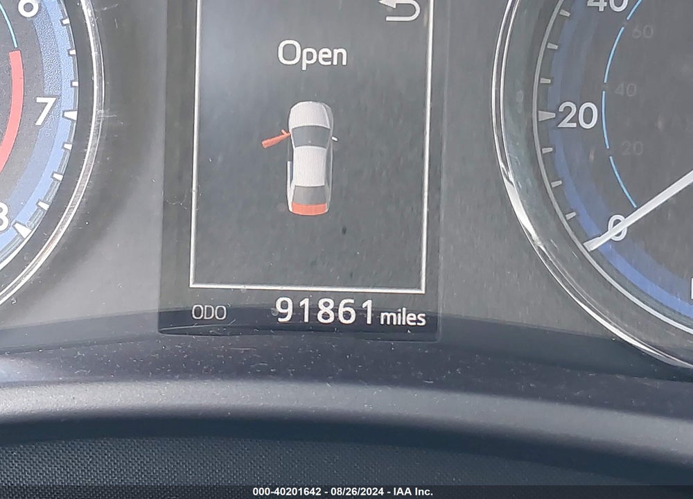 2018 TOYOTA COROLLA SE VIN: 5YFBURHE3JP784103