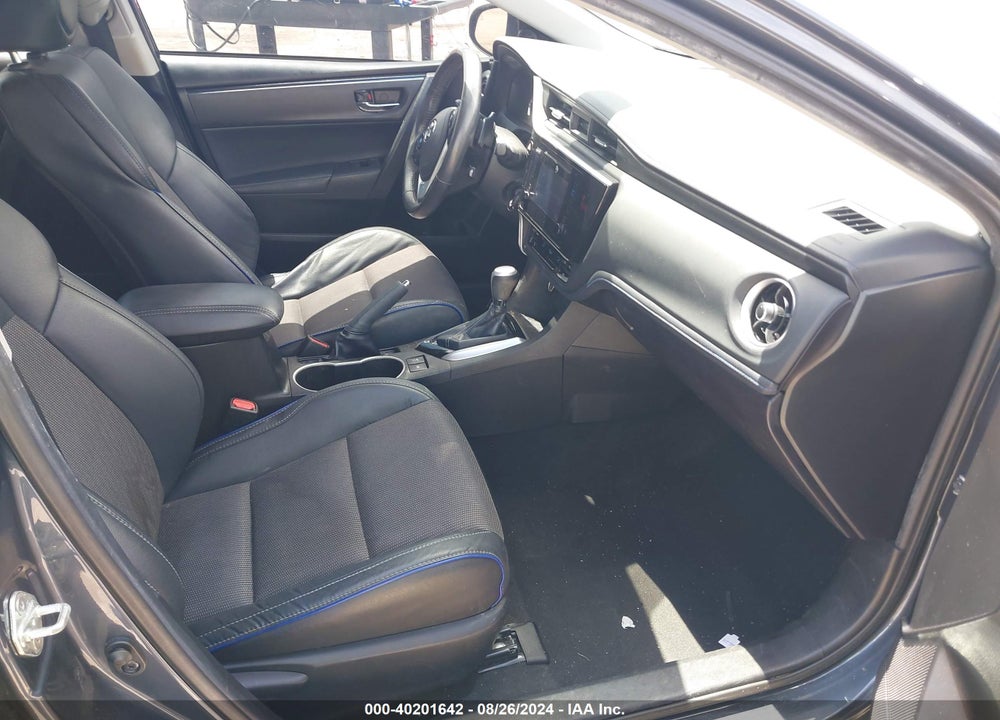 2018 TOYOTA COROLLA SE VIN: 5YFBURHE3JP784103