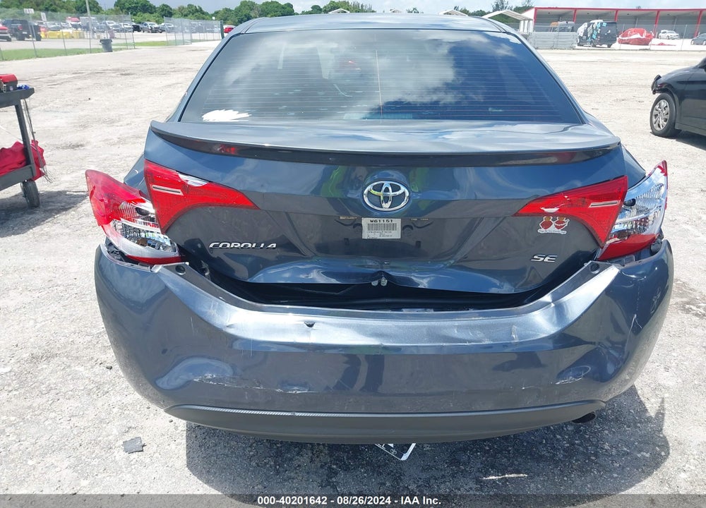 2018 TOYOTA COROLLA SE VIN: 5YFBURHE3JP784103
