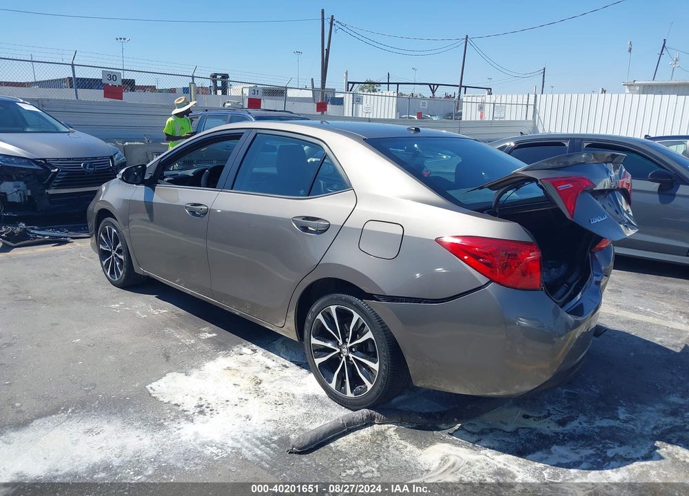 2017 TOYOTA COROLLA SE VIN: 5YFBURHEXHP594146