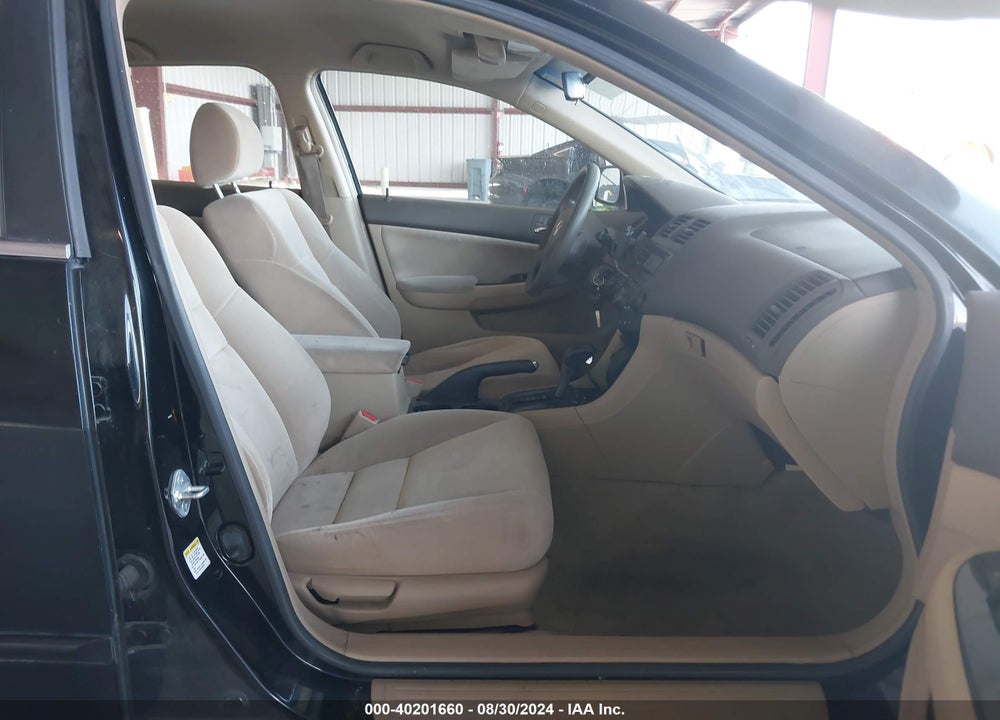 2007 HONDA ACCORD 2.4 SE VIN: JHMCM56327C009628