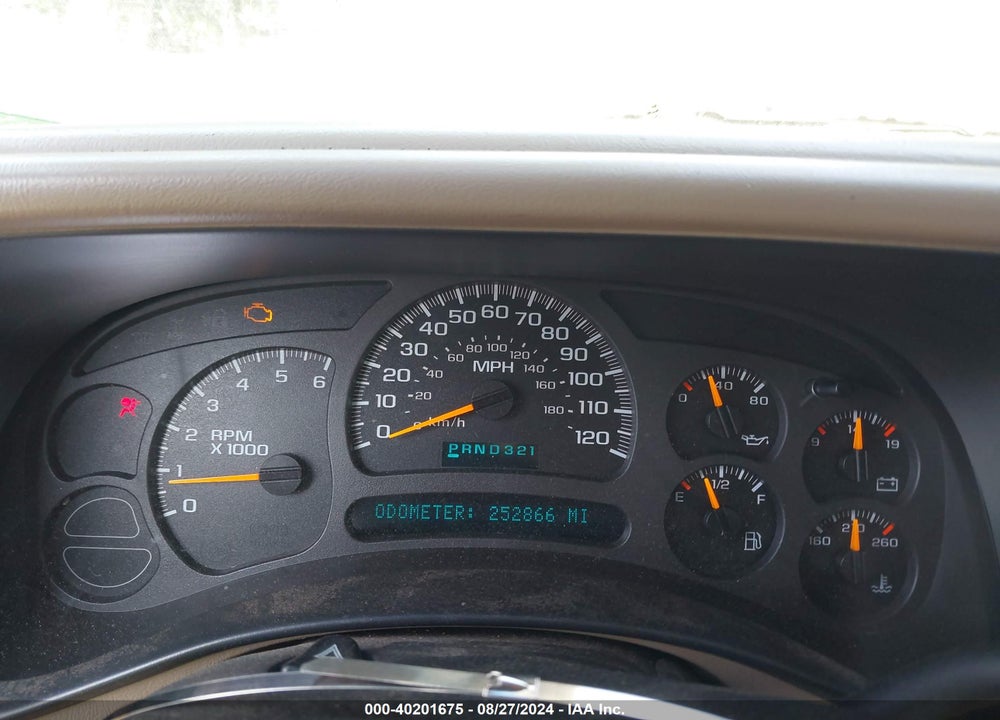 2003 CHEVROLET SUBURBAN 1500 LT VIN: 3GNFK16Z13G281815