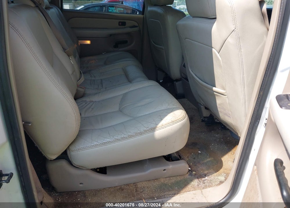 2003 CHEVROLET SUBURBAN 1500 LT VIN: 3GNFK16Z13G281815