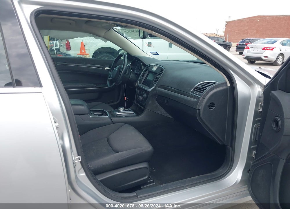 2020 CHRYSLER 300 TOURING VIN: 2C3CCAAG2LH150816