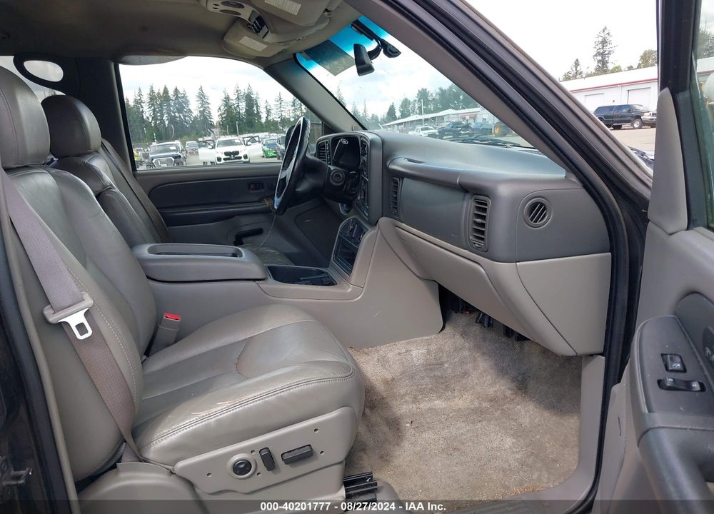 2003 CHEVROLET TAHOE LT VIN: 1GNEK13Z93R135047