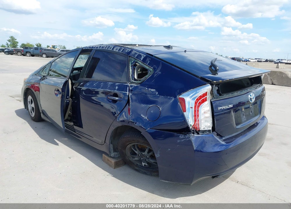 2013 TOYOTA PRIUS THREE VIN: JTDKN3DU5D1657532