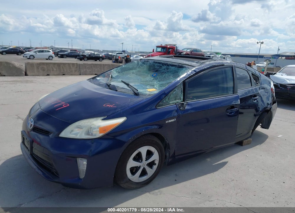 2013 TOYOTA PRIUS THREE VIN: JTDKN3DU5D1657532