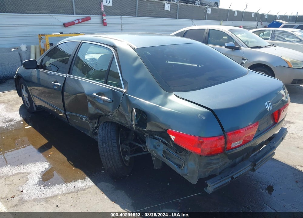 2005 HONDA ACCORD 2.4 EX VIN: 1HGCM56775A155893