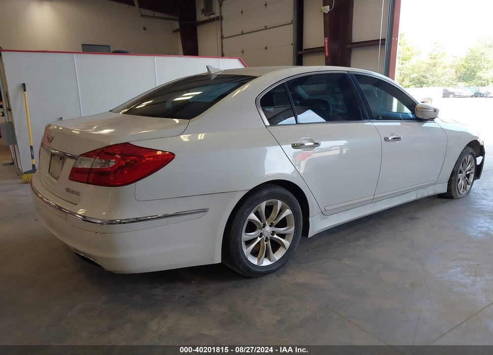 2013 HYUNDAI GENESIS 3.8 VIN: KMHGC4DD0DU236183