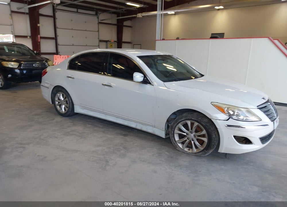 2013 HYUNDAI GENESIS 3.8 VIN: KMHGC4DD0DU236183