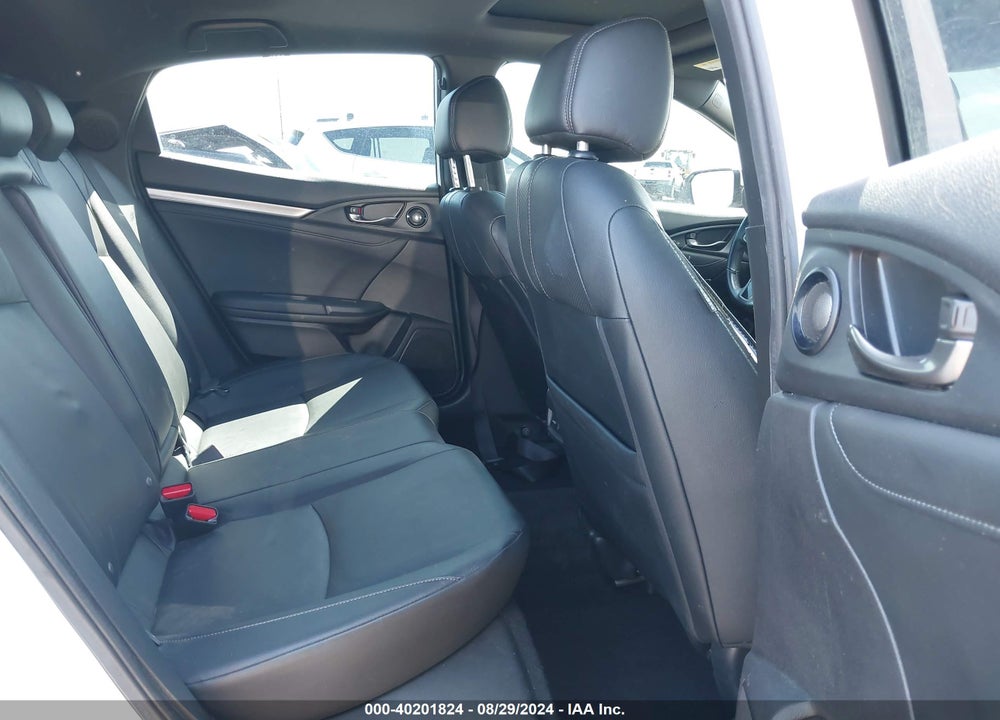 2019 HONDA CIVIC SPORT TOURING VIN: SHHFK7H96KU416301