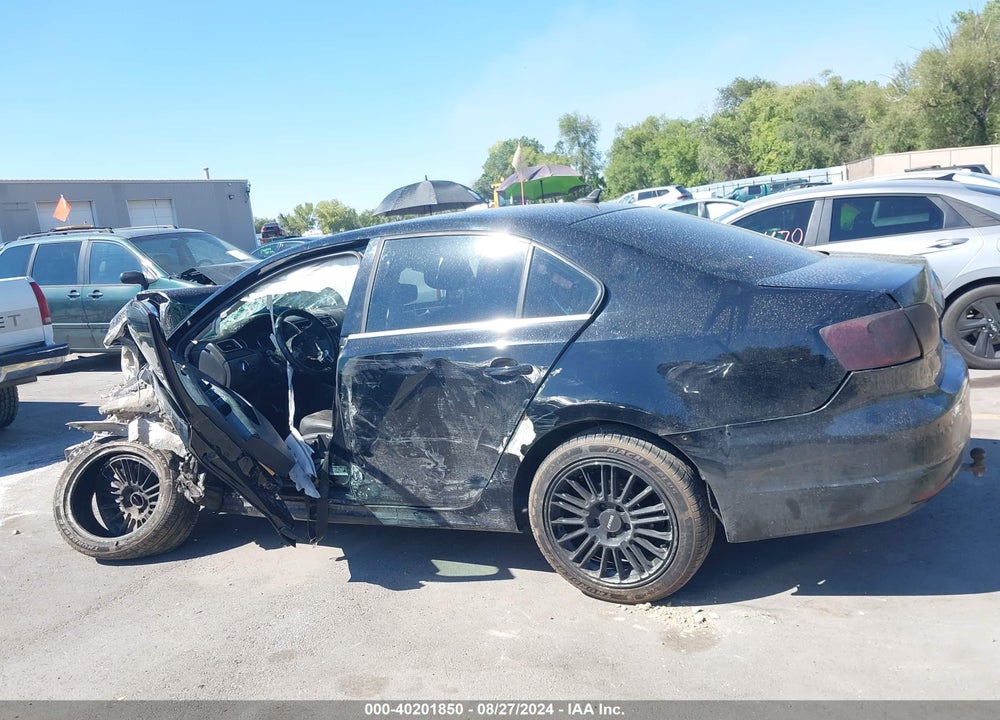 2014 VOLKSWAGEN JETTA 2.0L TDI VIN: 3VW3L7AJXEM386013