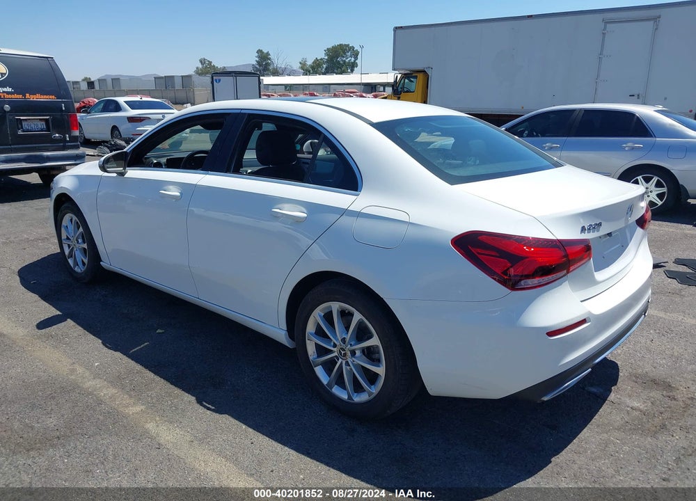 2019 MERCEDES-BENZ A 220 4MATIC VIN: WDD3G4FB1KW019574