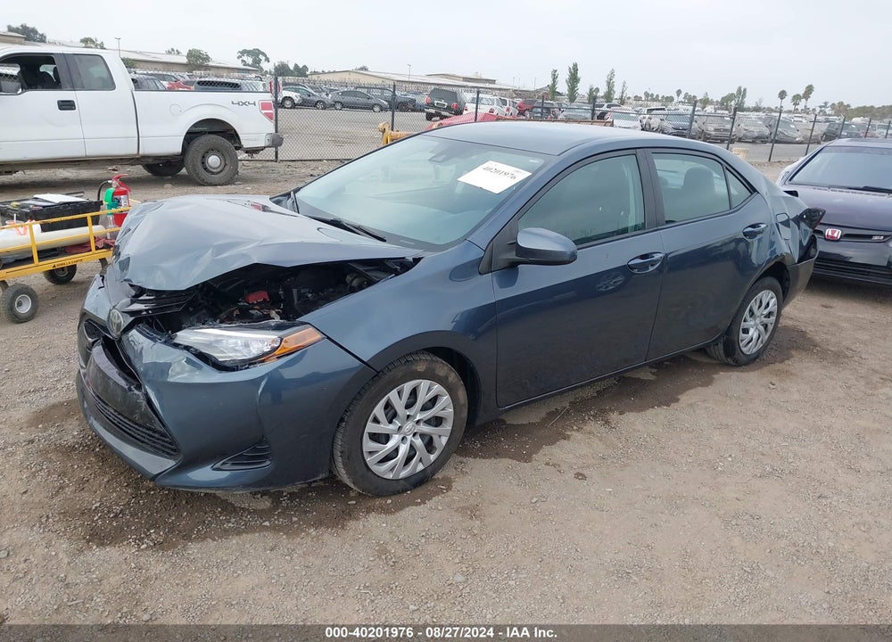 2017 TOYOTA COROLLA LE VIN: 5YFBURHE2HP714473