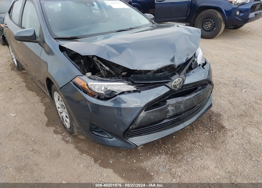 2017 TOYOTA COROLLA LE VIN: 5YFBURHE2HP714473
