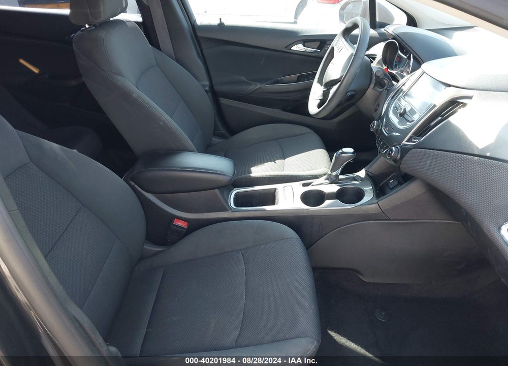 2017 CHEVROLET CRUZE LT AUTO VIN: 1G1BE5SMXH7154735