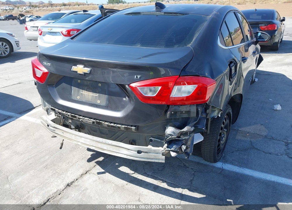 2017 CHEVROLET CRUZE LT AUTO VIN: 1G1BE5SMXH7154735