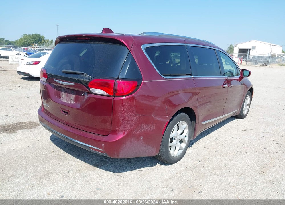 2018 CHRYSLER PACIFICA TOURING L PLUS VIN: 2C4RC1EG8JR108870