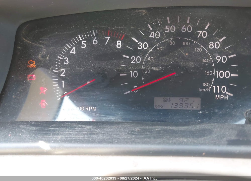 2005 TOYOTA COROLLA LE VIN: JTDBR32E650056668