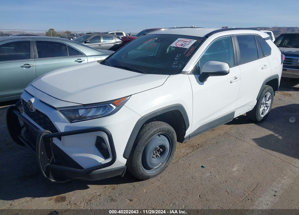 2021 TOYOTA RAV4 XLE VIN: 2T3W1RFV4MW120836