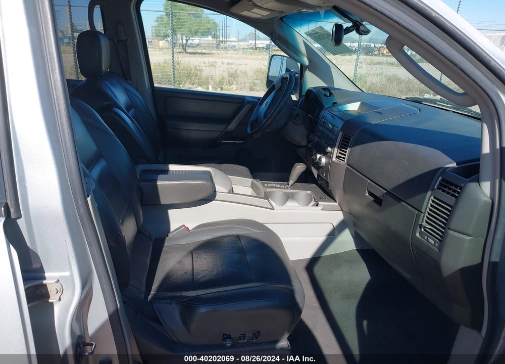 2004 NISSAN TITAN LE VIN: 1N6AA07A54N583610