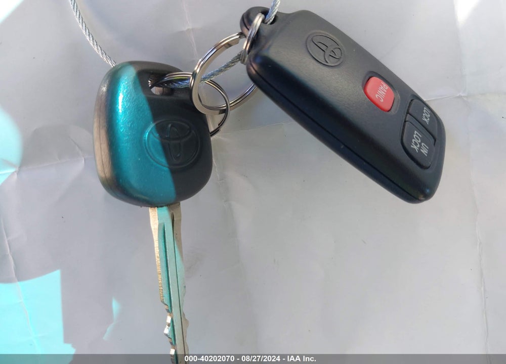 1998 TOYOTA CAMRY XLE V6 VIN: 4T1BF28KXWU058140