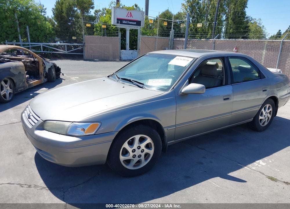 1998 TOYOTA CAMRY XLE V6 VIN: 4T1BF28KXWU058140