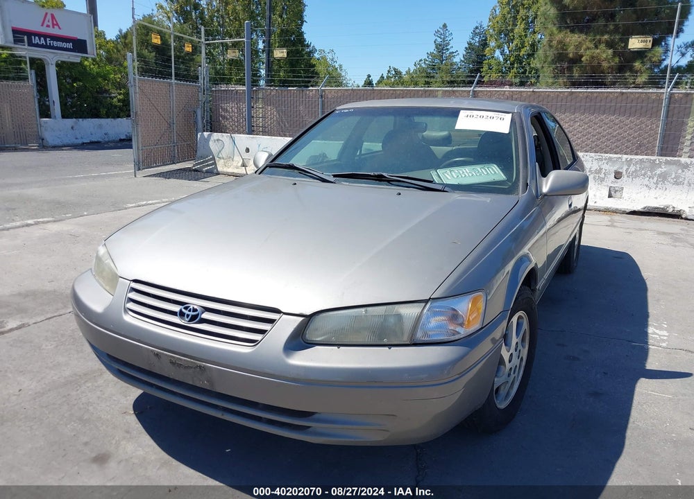 1998 TOYOTA CAMRY XLE V6 VIN: 4T1BF28KXWU058140