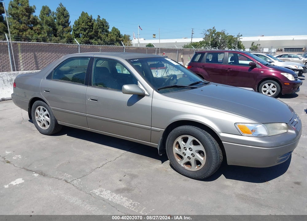 1998 TOYOTA CAMRY XLE V6 VIN: 4T1BF28KXWU058140
