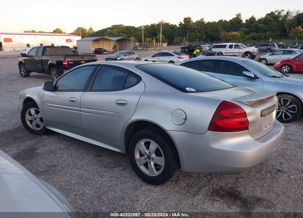 2006 PONTIAC GRAND PRIX VIN: 2G2WP582261140111