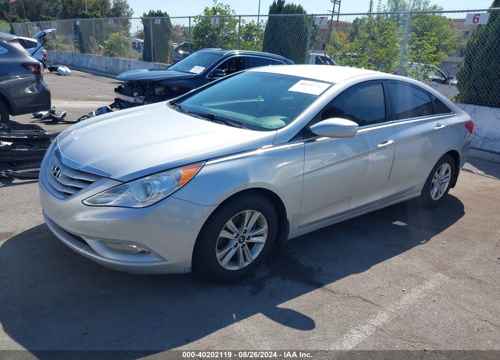 2013 HYUNDAI SONATA VIN: 5NPEB4AC2DH693923