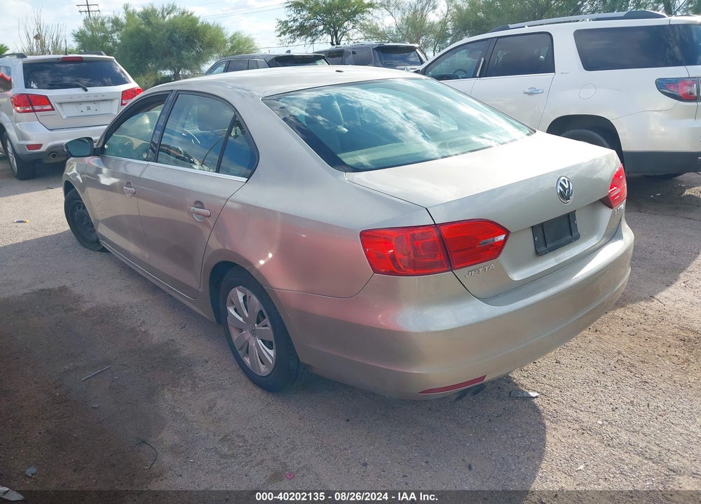 2013 VOLKSWAGEN JETTA 2.5L SE VIN: 3VWDP7AJ9DM275881