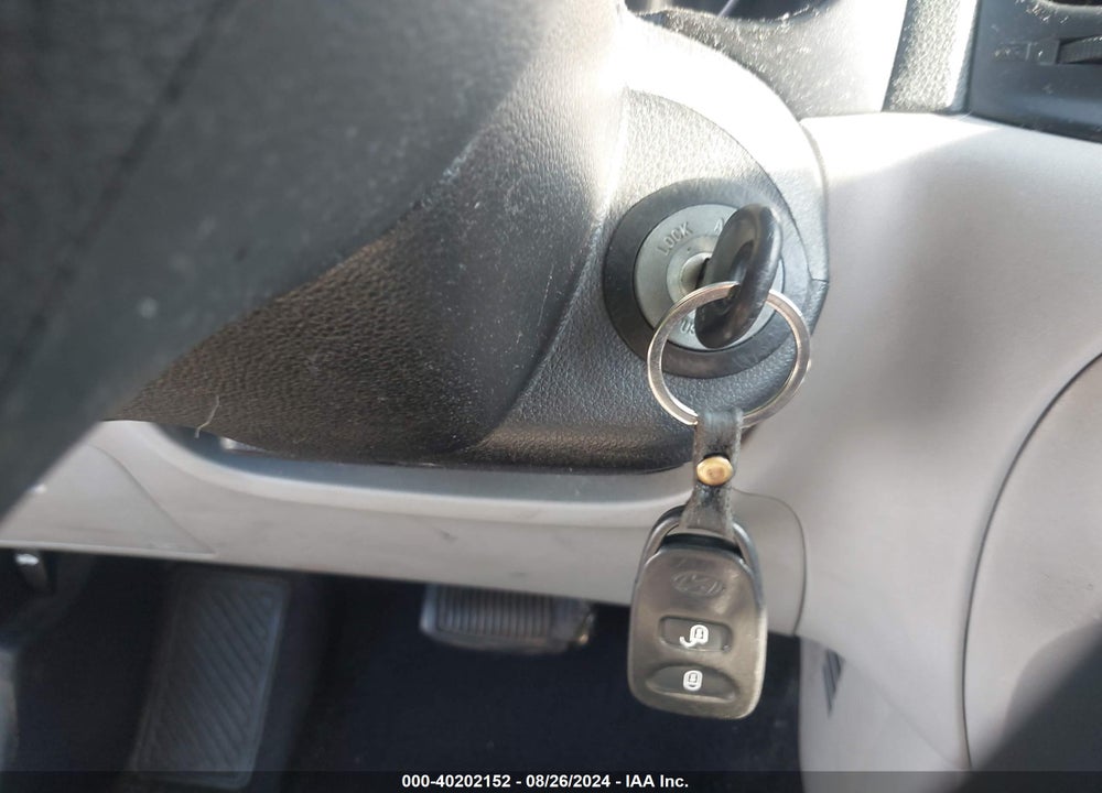 2011 HYUNDAI ACCENT GLS VIN: KMHCN4AC4BU617715