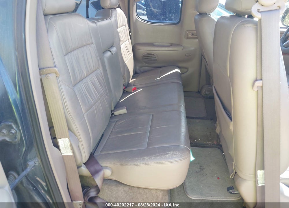 2002 TOYOTA TUNDRA LTD V8 VIN: 5TBRT38152S270783
