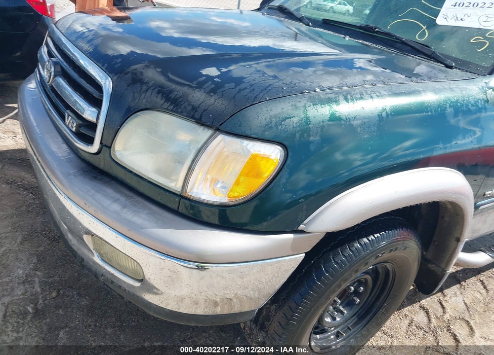 2002 TOYOTA TUNDRA LTD V8 VIN: 5TBRT38152S270783