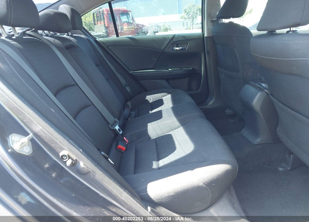 2015 HONDA ACCORD SPORT VIN: 1HGCR2F58FA245361