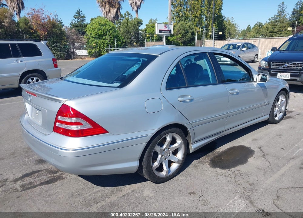 2007 MERCEDES-BENZ C 230 SPORT VIN: WDBRF52H77F923992