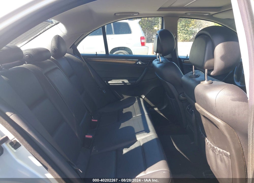 2007 MERCEDES-BENZ C 230 SPORT VIN: WDBRF52H77F923992