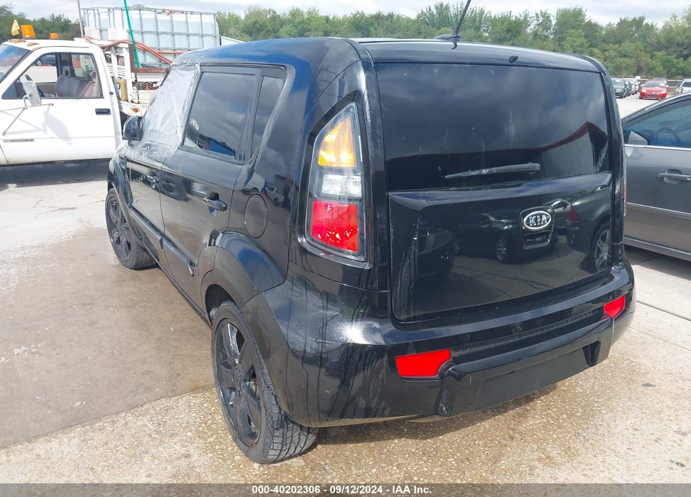 2011 KIA SOUL VIN: KNDJT2A26B7328072