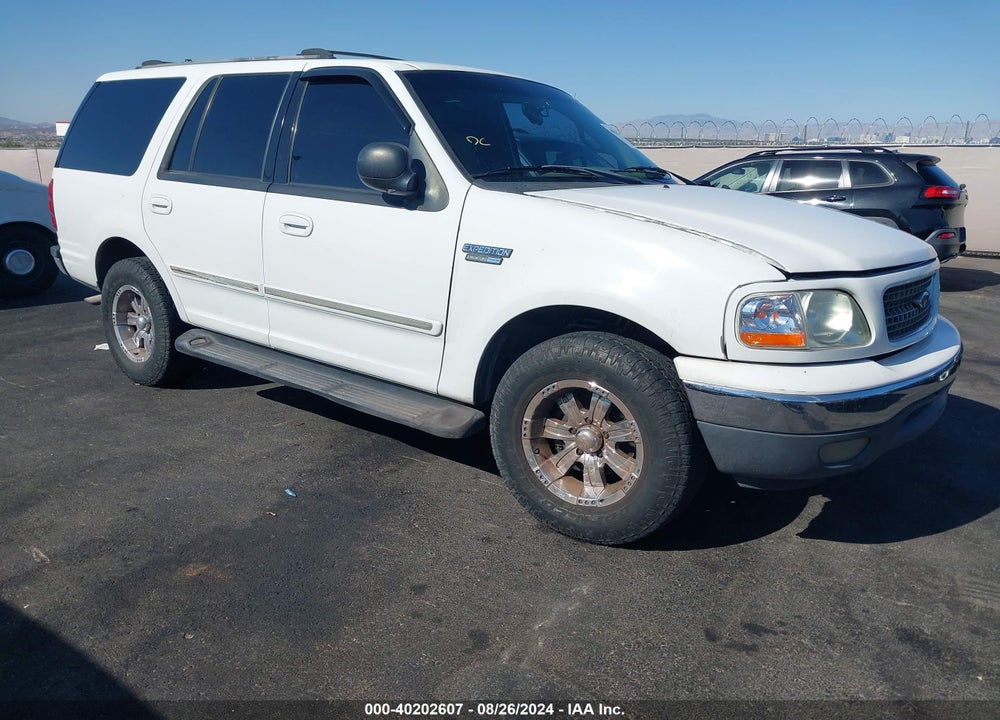 2000 FORD EXPEDITION XLT VIN: 1FMRU15L9YLB34306