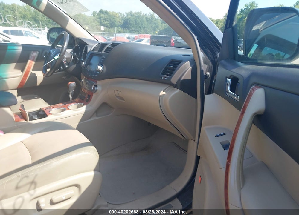 2008 TOYOTA HIGHLANDER LIMITED VIN: JTEES42A482008448