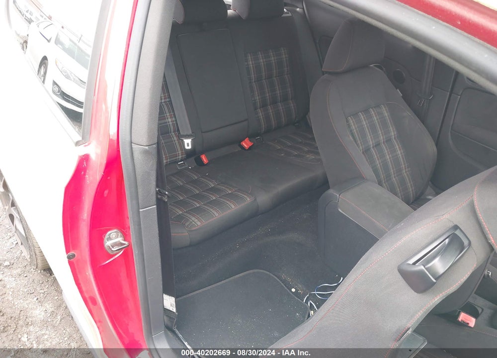 2013 VOLKSWAGEN GTI 2-DOOR VIN: WVWFD7AJ2DW008330