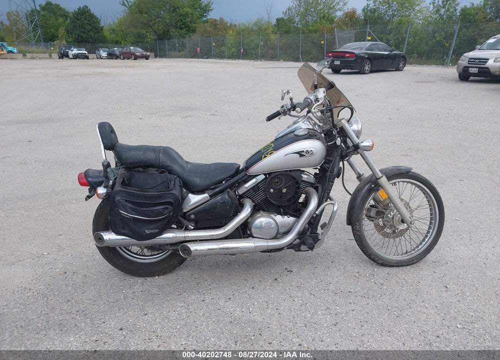 2000 KAWASAKI VN800 VIN: JKBVNCA11YB504577