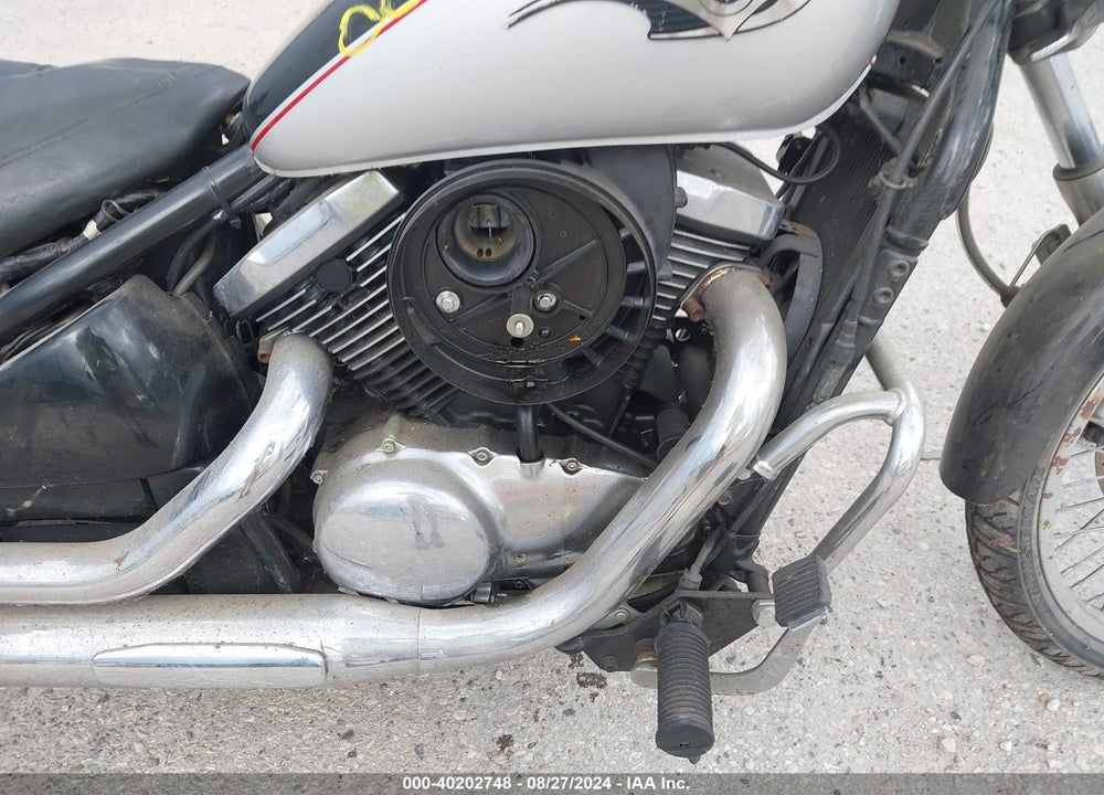 2000 KAWASAKI VN800 VIN: JKBVNCA11YB504577